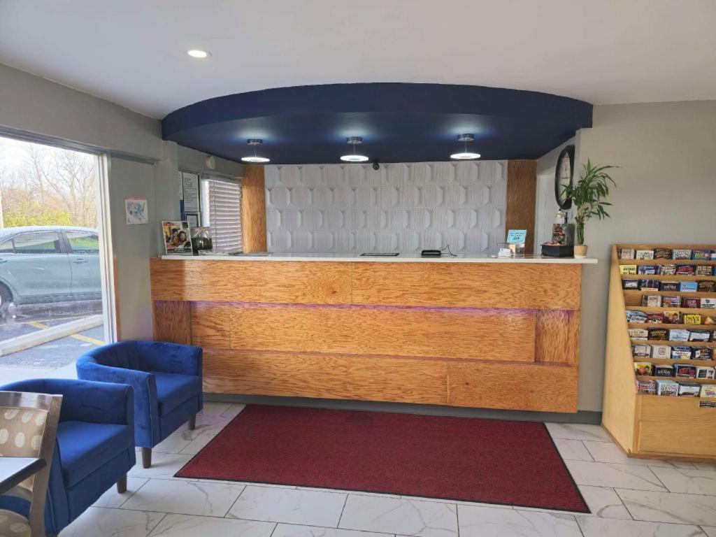 Americas Best Value Inn Elizabethtown Exterior foto